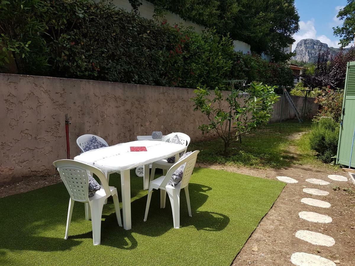 Mikado Apartment Ла Год Екстериор снимка